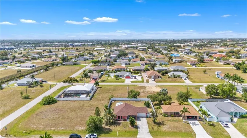 2006 Ne 15th Ter, Cape Coral, Florida 33909