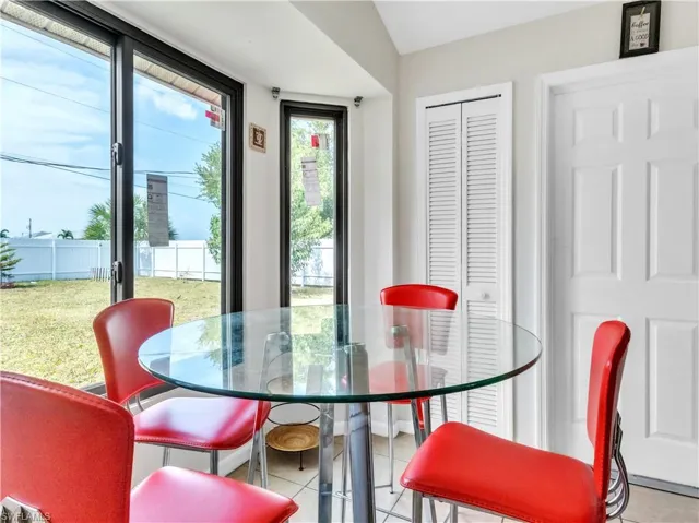 2006 Ne 15th Ter, Cape Coral, Florida 33909