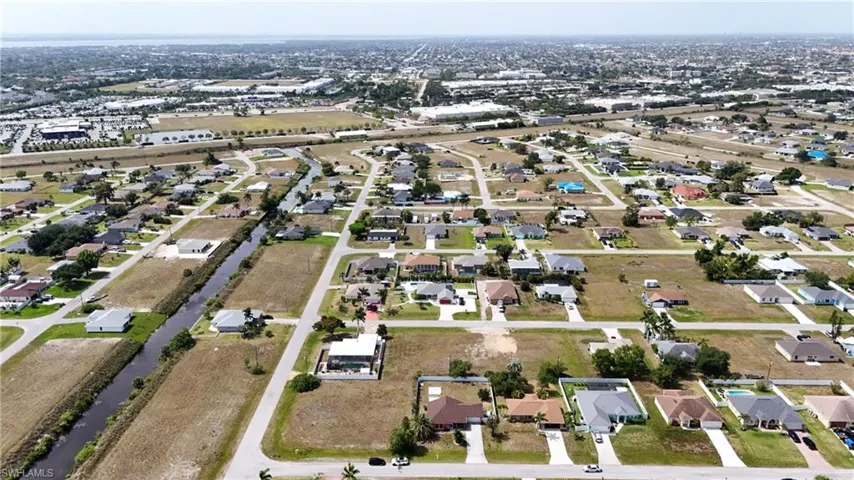 2006 Ne 15th Ter, Cape Coral, Florida 33909