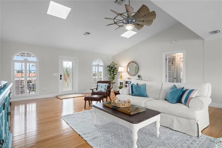 3168 Twin Lakes Ln, Sanibel, Florida 33957