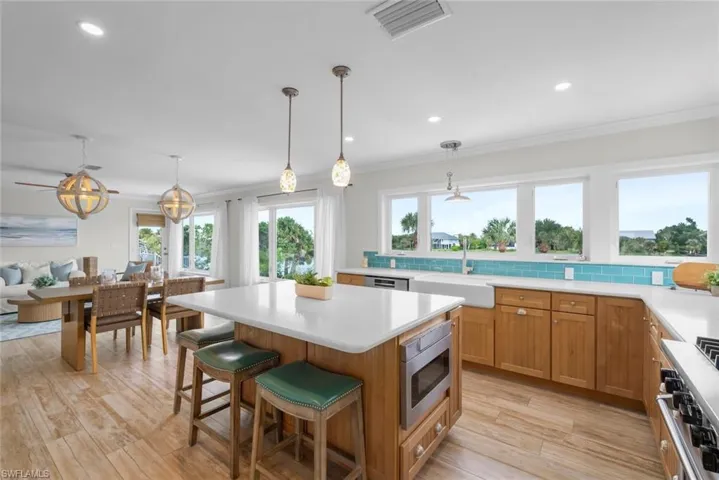 3168 Twin Lakes Ln, Sanibel, Florida 33957