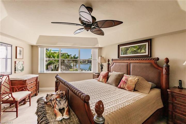 270 N Collier  BLVD, MARCO ISLAND, FL 34145
