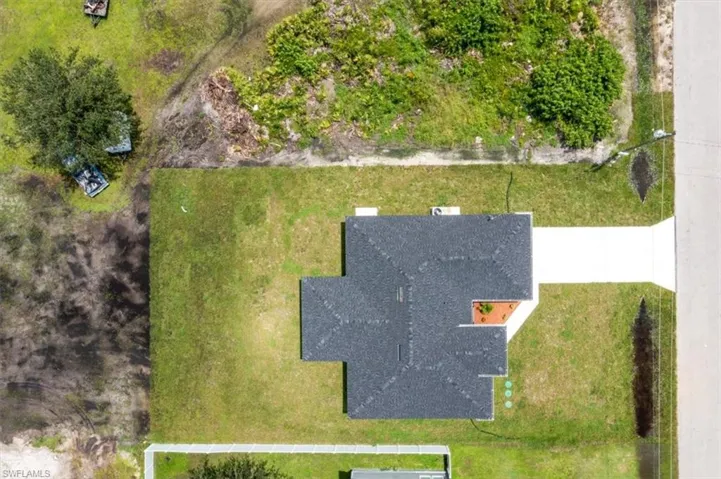 Birds eye view of property