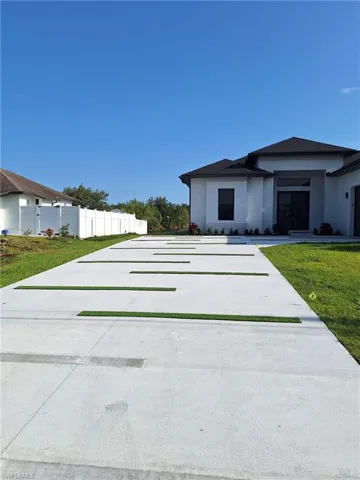 4956  30th SW PL, Naples, FL 34116
