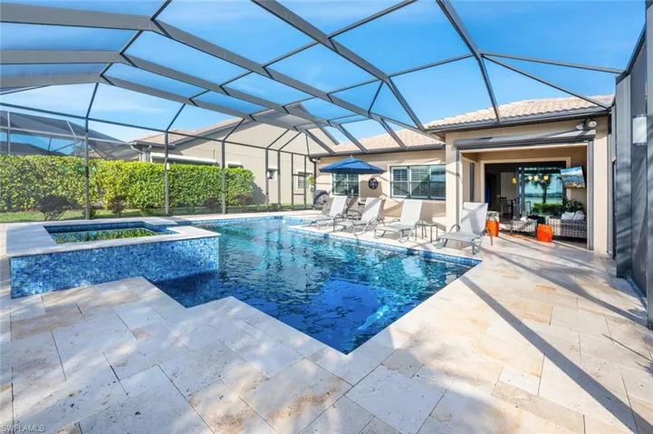 Screened Lanai w/Pool & Spa Facing Covered Area