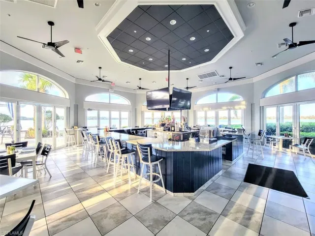 Captain's Club Restaurant