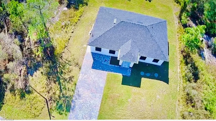 Aerial view of property and surrounding area