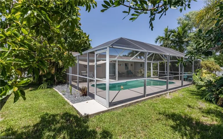 5243 Sunnybrook Ct, Cape Coral, Florida 33904