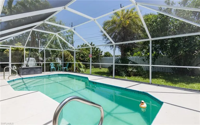 5243 Sunnybrook Ct, Cape Coral, Florida 33904
