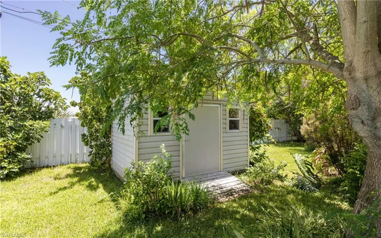 5243 Sunnybrook Ct, Cape Coral, Florida 33904