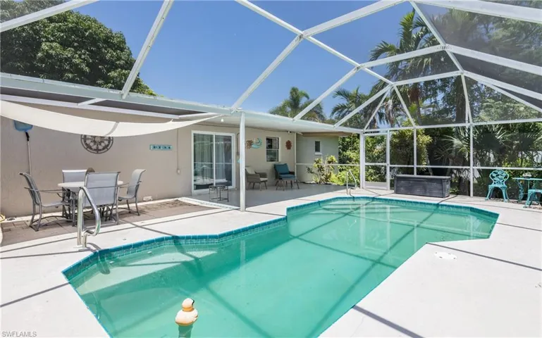 5243 Sunnybrook Ct, Cape Coral, Florida 33904