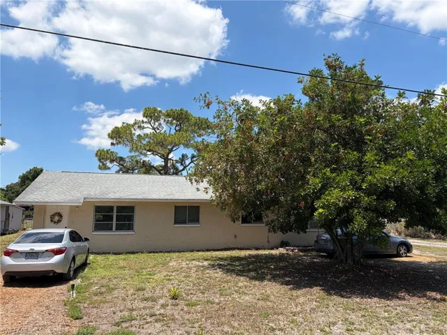 2175 Twin Brooks Rd, North Fort Myers, Florida 33917