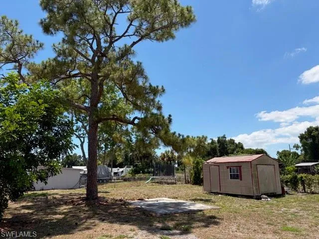 2175 Twin Brooks Rd, North Fort Myers, Florida 33917
