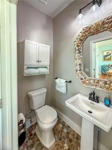 4460 Smugglers Dr, Upper Captiva, Florida 33924