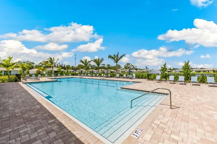 364  Grace Bay  LN, Naples, FL 34114
