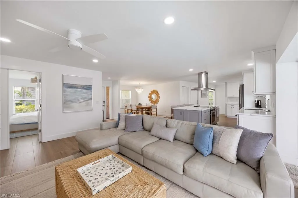 9905 Treasure Cay LN, Bonita Springs, FL 34135,225062899