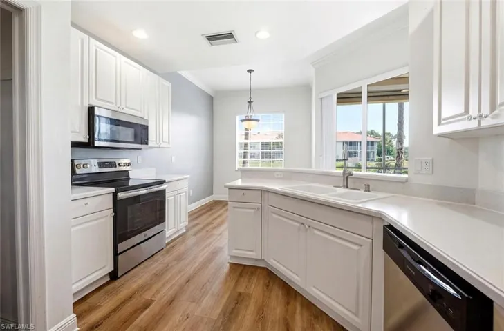 5120 Hyde Park Ct 103, Fort Myers, Florida 33912