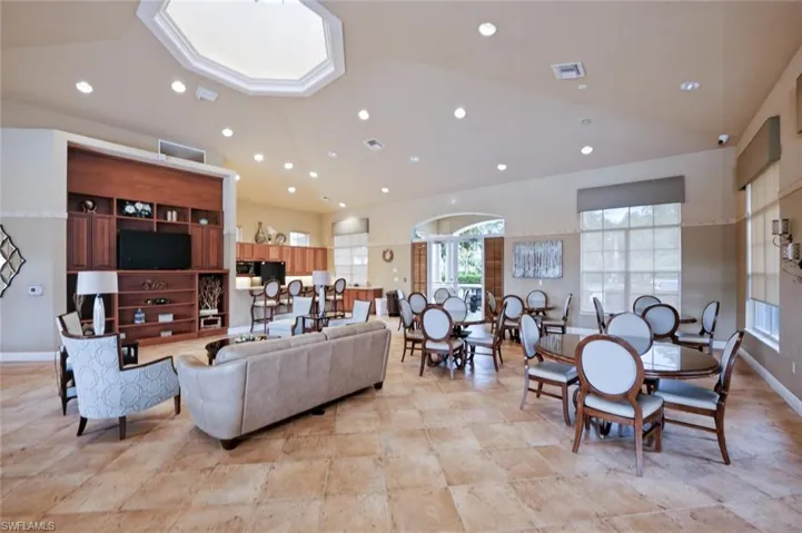 5120 Hyde Park Ct 103, Fort Myers, Florida 33912