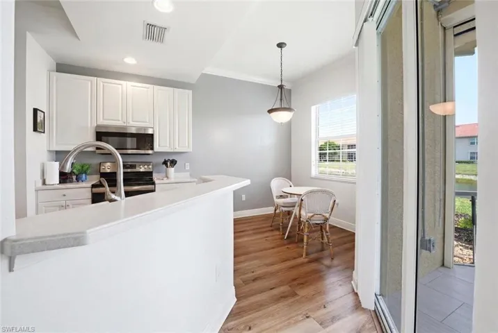 5120 Hyde Park Ct 103, Fort Myers, Florida 33912