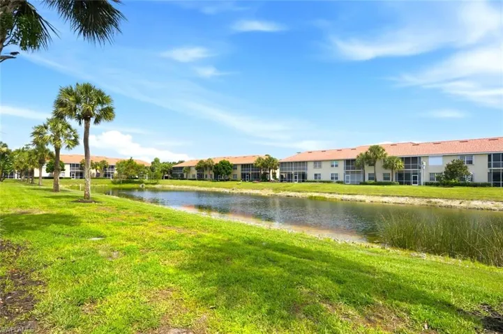 5120 Hyde Park Ct 103, Fort Myers, Florida 33912