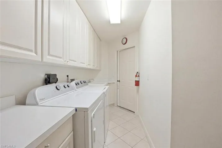 5120 Hyde Park Ct 103, Fort Myers, Florida 33912