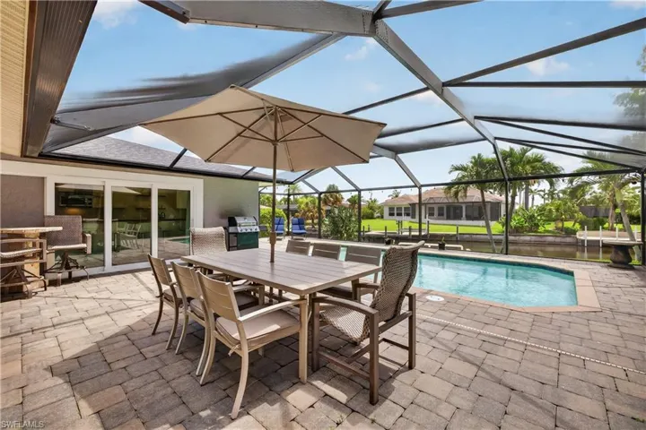 3813 12th Pl, Cape Coral, Florida 33904