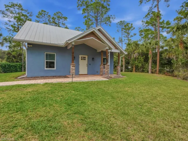2053  17th SW ST, Naples, FL 34117