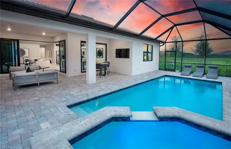 Custom Pool with Built in Spa