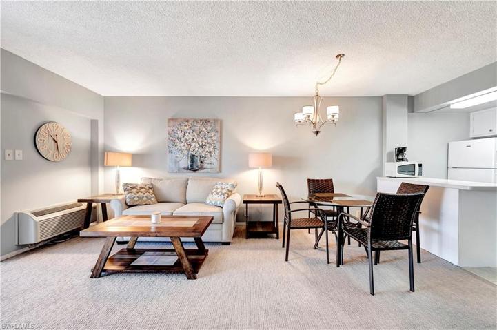 1 Bluebill AVE # 702, NAPLES FL 34108