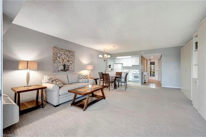 1 Bluebill AVE # 702, NAPLES FL 34108