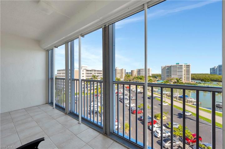 1 Bluebill AVE # 702, NAPLES FL 34108