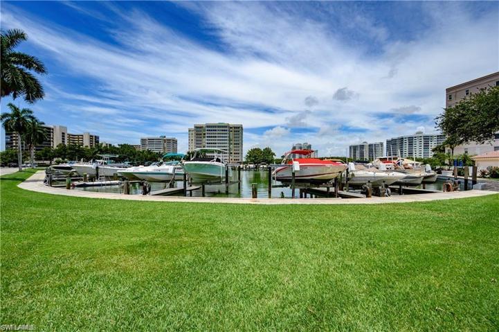 1 Bluebill AVE # 702, NAPLES FL 34108