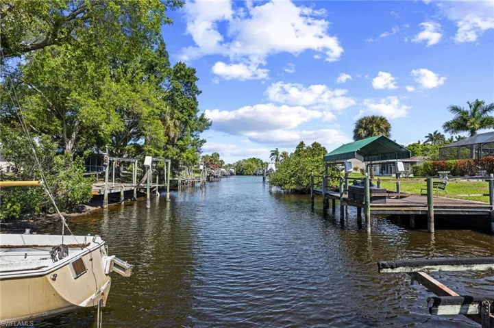 241 Connecticut Ave, Fort Myers, Florida 33905