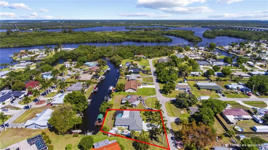 241 Connecticut Ave, Fort Myers, Florida 33905