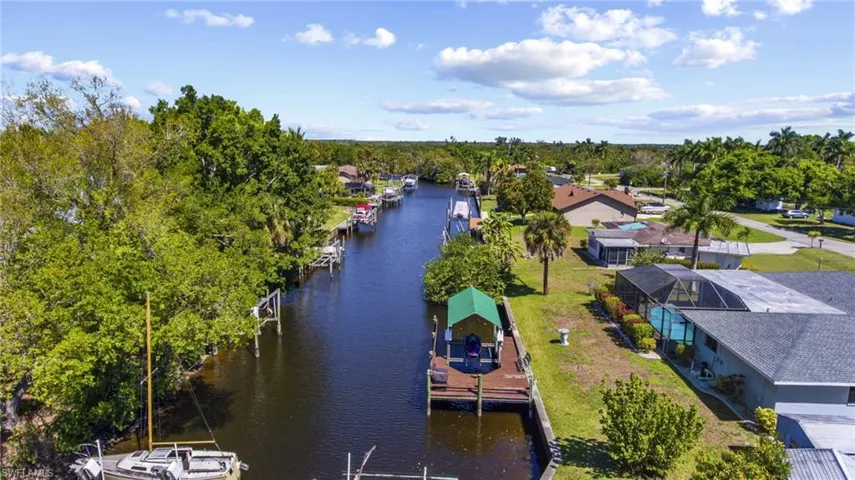 241 Connecticut Ave, Fort Myers, Florida 33905