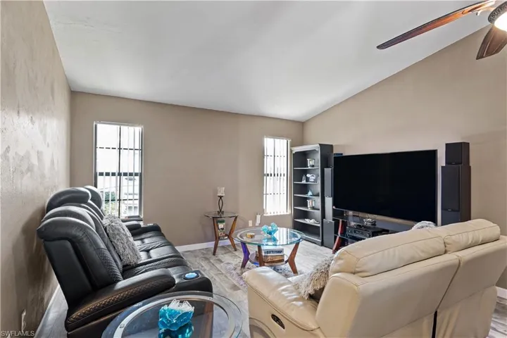 241 Connecticut Ave, Fort Myers, Florida 33905
