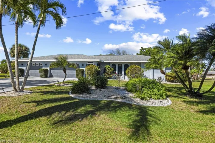 241 Connecticut Ave, Fort Myers, Florida 33905