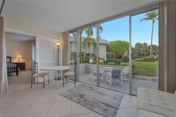 215  Cypress E WAY, Naples, FL 34110