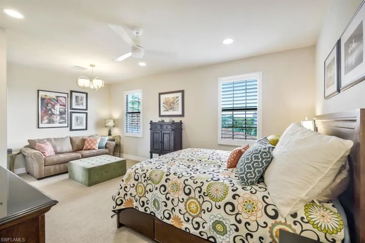 13804  Luna  DR, Naples, FL 34109