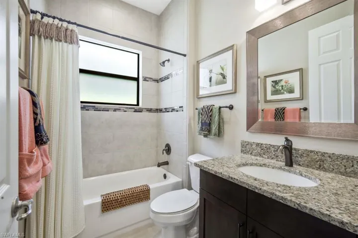 13804  Luna  DR, Naples, FL 34109