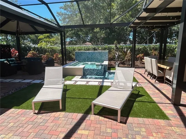 13804  Luna  DR, Naples, FL 34109