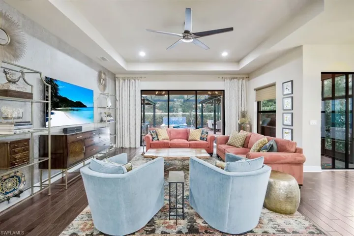 13804  Luna  DR, Naples, FL 34109