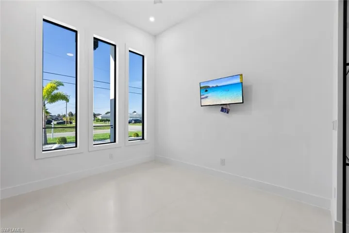 2509 Sw 28th Ter, Cape Coral, Florida 33914