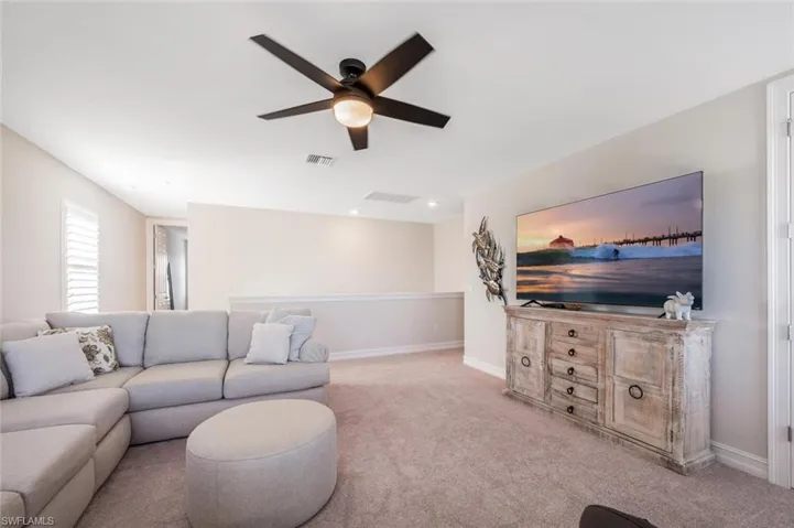 2nd floor family room