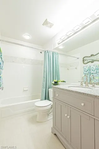 673  Windsor  SQ, Naples, FL 34104