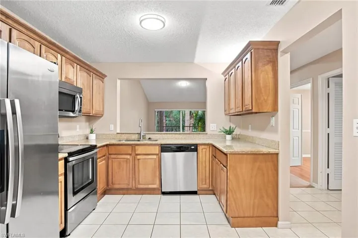 749 Landover Cir 203, Naples, Florida 34104