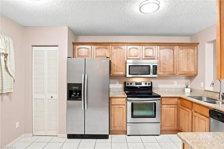 749 Landover Cir 203, Naples, Florida 34104