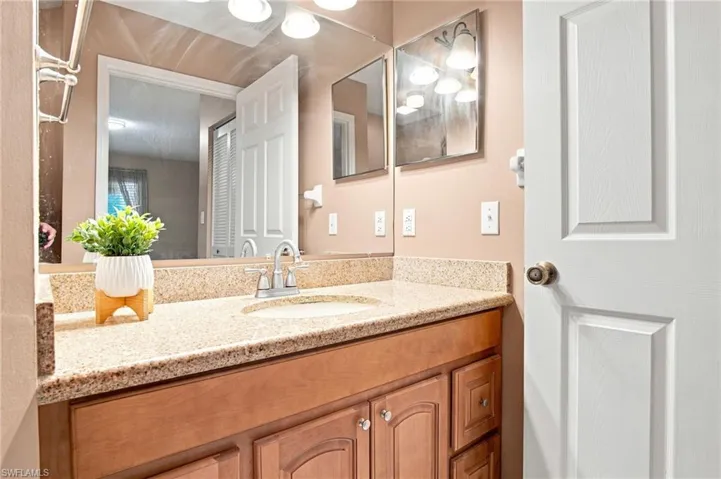 749 Landover Cir 203, Naples, Florida 34104