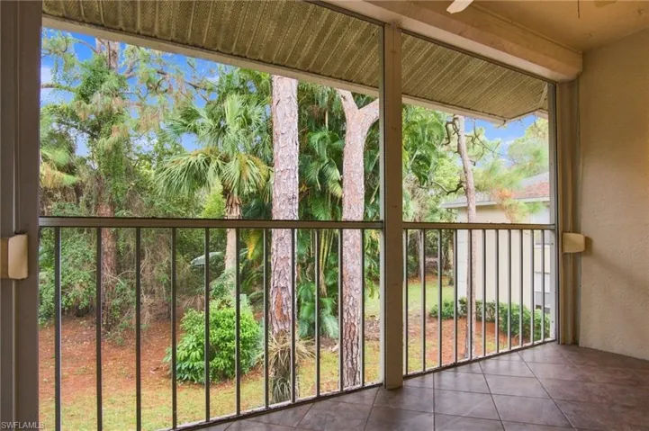 749 Landover Cir 203, Naples, Florida 34104