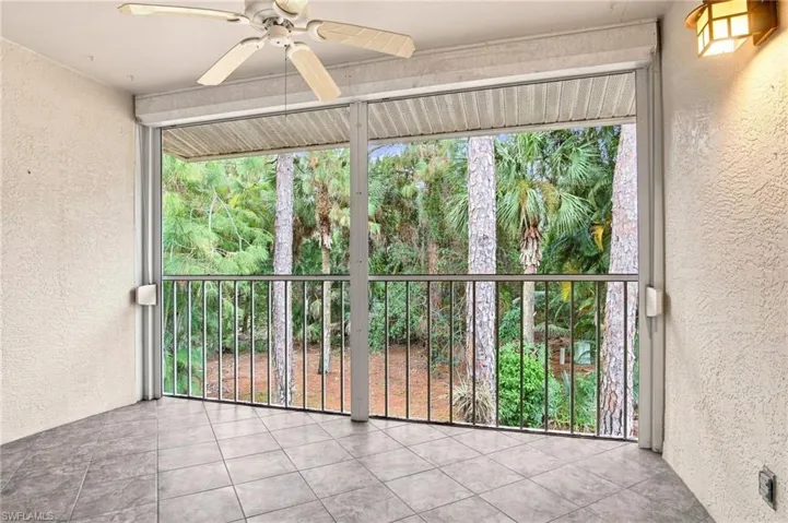 749 Landover Cir 203, Naples, Florida 34104